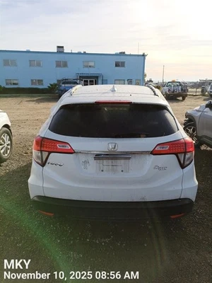 GRY RIGHT REAR DOOR TRIM PANEL 83701THXA11ZB 2018 HONDA HR-V Foto 1 de 4