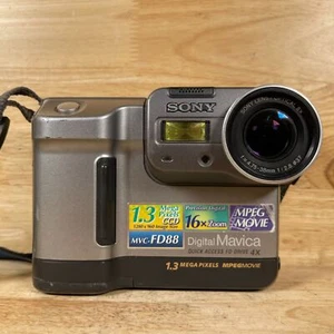 Sony Mavica MVC-FD88 Digital Camera Gray 1.3 MP 2.5" LCD 8x Optical Zoom Compact - Picture 1 of 6