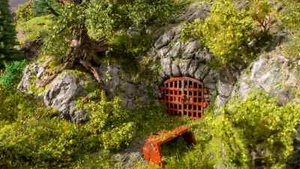 HO Scale Scenery - 60762 - Abandoned Place ‘Adit’ - Picture 1 of 6