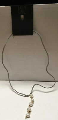 INC искусственного жемчуга ожерелье на серый шнур и золотистый застежки и повесить ярлык новый на карте - Изображение 1 из 4