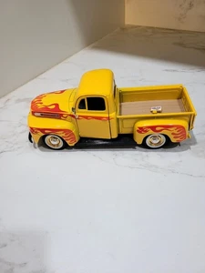 VTG Maisto 1948 Ford F150 Pick-up Yellow With Red Flames Good Condition  - Picture 1 of 12
