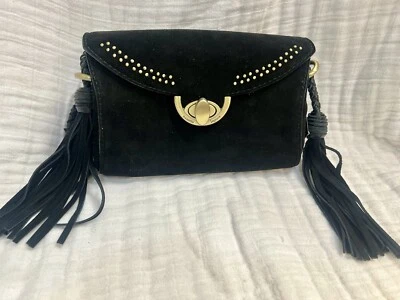 Cartera Bandolera Nanette Lepore Negra Gamuza Borla Collar Boho Precio de venta sugerido por el fabricante $148 Foto 1 de 4