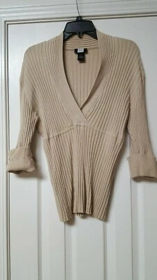 SUÉTER ACANALADO CINTURA IMPERIO CUELLO EN V BEIGE SEÑORA STUDIO 1940 - TALLA XL Foto 1 de 3