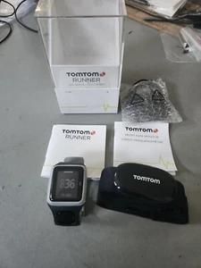 TOMTOM RUNNER 8RS00 GPS Waterproof SPORT Watch & HEART RATE MONITOR - Picture 1 of 9