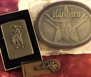 Accendino Marlboro Brass Cowboy Collezione 1994 Country Store~Clip~Fibbia!! - Foto 1 di 18