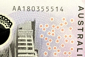 RARE 2018 FIRST PREFIX Aust $5 note ** AA180355514 ** LOW MINTAGE HARD TO FIND - Picture 1 of 4
