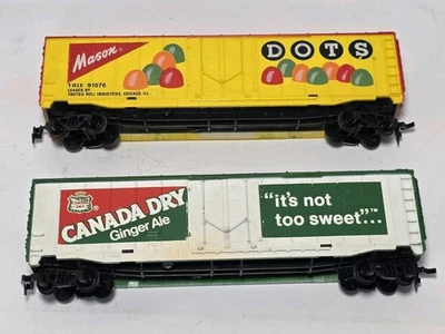 TYCO # CANADA DRY GINGER ALE & DOTS MASON BOX CARS HO SCALE              (TR6) - Image 1 of 4