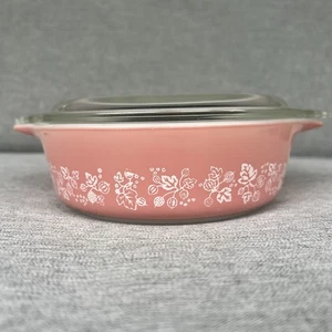 Vintage Pyrex Pink Gooseberry 471 - 1 pt Pint Casserole Dish w/Lid 470-C - Picture 1 of 21