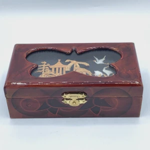 Rot Holz lackiert Orientalischer Schmuck Schmuck Schmuckkästchen Fenster Diorama Kranich Szene - Bild 1 von 16
