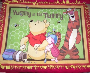 Disney Fleece Panel Winnie the Pooh NEW - Picture 1 of 2