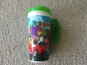 DISNEY WORLD RESORTS **GREEN** REFILLABLE CUP w/ LID  - Picture 1 of 1