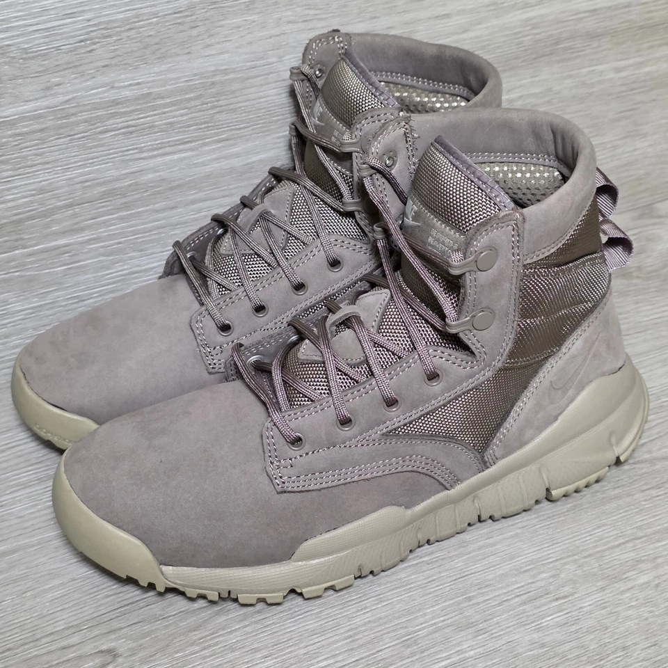 Nike Men's SFB Field 6" NSW Durable Leather Boots Size 8 Dark Mushroom Brown New - Image 1 of 4