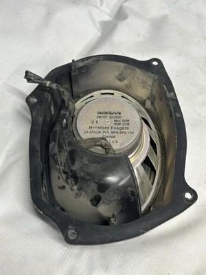 04-21 Altavoz puerta conductor delantero izquierdo Nissan Frontier/Xterra 28157 EC000 Foto 1 de 4