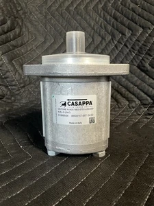 John Deere AN207353 Solution Control Hydraulic Motor Casappa PLM20.19D0 - Picture 1 of 7
