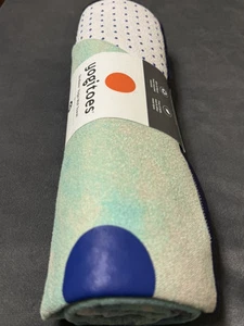 Manduka Yogitoes Skidless Yoga Mat Towel Emerald Growth 2.0 24" x 71" New - Picture 1 of 4