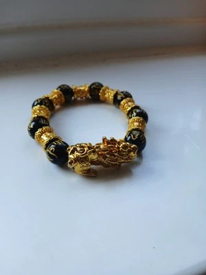 Black Beaded Feng Shui Bracelet Wealth Luck Plastic Stretch 8.5cm Used - Image 1 of 4