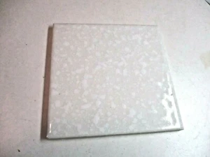 Florida USA FT 4-3/8" Ceramic Gloss Dimpled White Pearl on Beige 1 Wall Tile Vtg - Picture 1 of 10