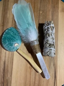 Smudge Kit Selenite Feather Pagan,White sage, smudging Witch Reiki healing Gaia - Picture 1 of 4
