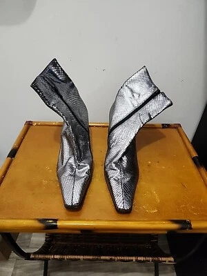 Sandle Of Boston | Botas Plateadas EE. UU. Talla 9M Foto 1 de 4