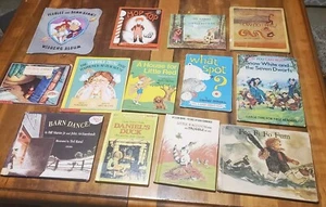 Lot Mix 10 VINTAGE Young Children's Books, Snow White, Pebbles & BamBam, Fee Fi  - Picture 1 of 5