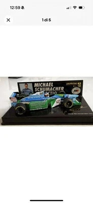 Modellini Auto E Caschi - Immagine 1 di 4