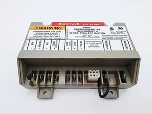 Honeywell S8610U Continuous Retry Universal Intermittent Pilot Ignition Control - Picture 1 of 11