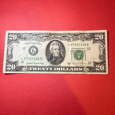 Near Mint Series 1981 A $20 Bill Note - L87050156B - Image 1 of 4