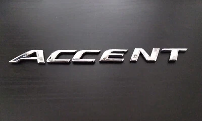 Insignia de maletero Hyundai Accent 2014-2016 logotipo letras emblema cromado OEM Foto 1 de 3