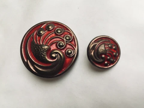 Mother-daughter Art Nouveau cornucopia enamel and gilt brass, 27 & 14 mm button Cover