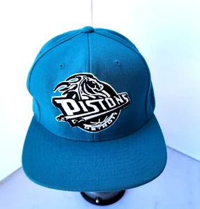 Cappello uomo basket Detroit Pistons NBA Mitchell & Ness snapback berretto regolabile - Foto 1 di 9