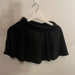 Flowy soft and stretchy black tennis skort size small - Picture 1 of 3