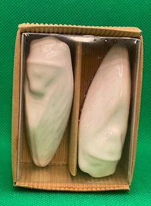 Cicada Shaped Vintage Salt & Pepper Shakers New - Picture 1 of 10