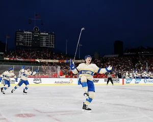 Cam Fowler Puntuaciones en el Clásico de Invierno 2025 St Louis Blues 8x10 NHL Foto - Imagen 1 de 1