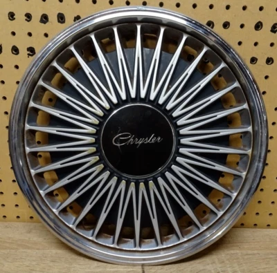 Chrysler Le Baron/Dynesty/New Yorker 1988-1992 tapacubos de 14" OEM Hollander # 474 Foto 1 de 4
