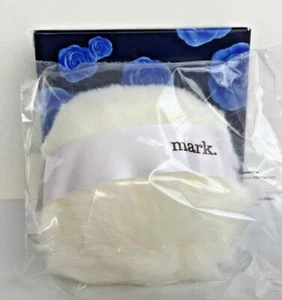 Marchio Avon. Garden Blu Shimmer Puff - Foto 1 di 4