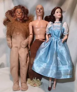 Barbie Zauberer von Oz Dorothy, feiger Löwe & Puppen & Vogelscheuche unvollständig - Bild 1 von 3