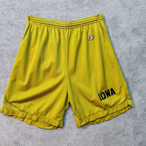 Vintage Champion Iowa Hawkeyes Men’s Large Mesh Yellow 100% Nylon Gym Shorts Cover