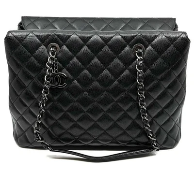 Bolso de Compras Chanel Grande Cuero Caviar Negro, con Caja Original y Papeles Foto 1 de 4