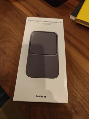 Samsung EP-P5400CBEGUS 15W Wireless Charger Duo - Dark Gray - Image 1 of 2