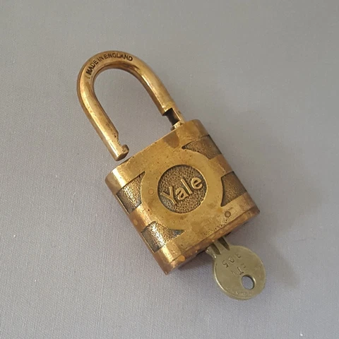 Small Bronze Yale Padlock Cover