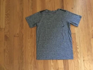Columbia Boy’s Gray T-Shirt with Front Pocket Size Large 14/16 - Picture 1 of 2