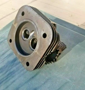 110A1063 110-1063 DSL Onan Head Assembly fits DSL includes valve guides seatsNOS - Imagen 1 de 8