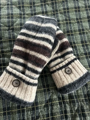 Wool Upcycled Sweater Mittens Fleece Lined Free Shipping - Image 1 of 4