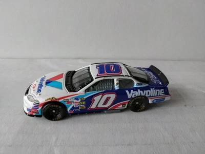 Scott Riggs 1/64 2005 #10 Valvoline Chevy Monte Carlo "Loose" - Image 1 of 4