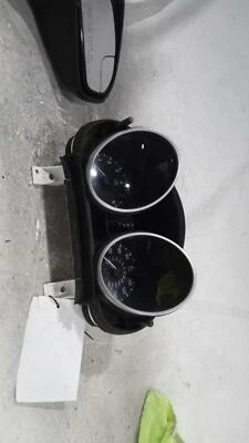 Medidor de velocímetro usado se adapta a: 2013 Mazda 5 Cluster MPH AT grado B Foto 1 de 4