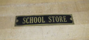 NEGOZIO SCUOLA vecchia insegna pubblicitaria ottone e nero pubblicità università superiore - Foto 1 di 12