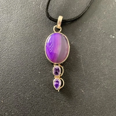 Collar colgante de ágata púrpura y amatista Foto 1 de 3