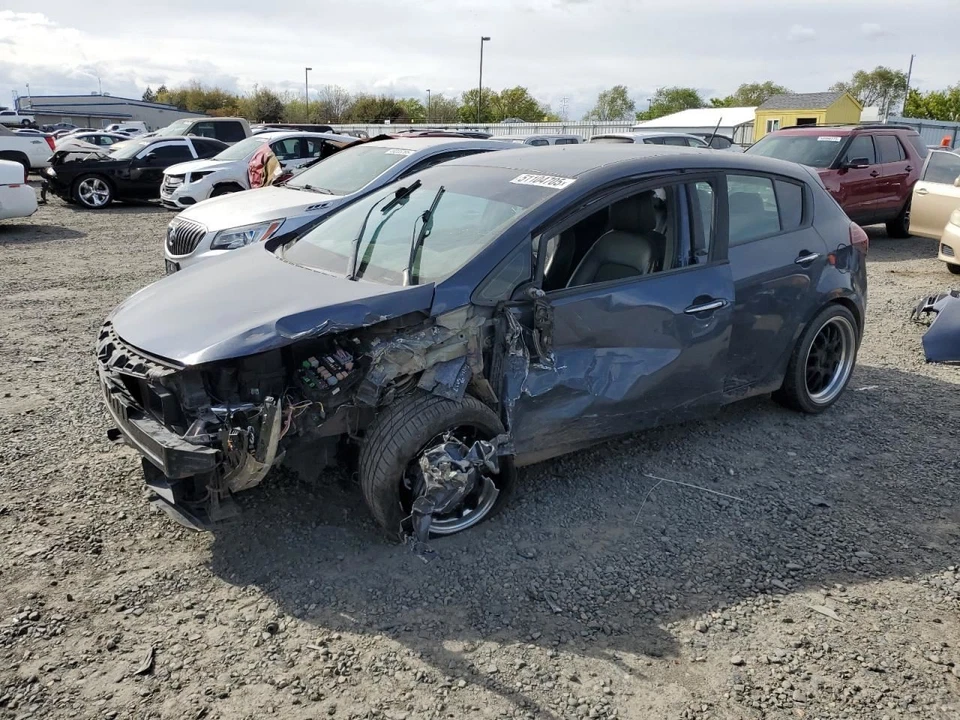 Interruptor de encendido llave inteligente de encendido sin llave compatible con 14-18 FORTE 6140357 Foto 1 de 4