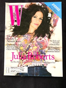 W Magazine Fashion Magazine from January 2005. Julia Roberts Cover - Picture 1 of 3