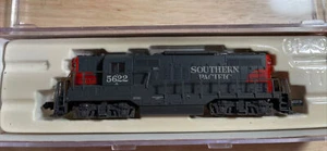 N ATLAS 48419 Southern Pacific EMD GP-9 T.T. Diesel Loco # 5622 LNIB - Picture 1 of 3